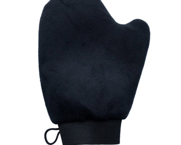 The Right Way to Wash Your Self-Tanning Mitt (and Why It Makes Your Tan Last Longer)