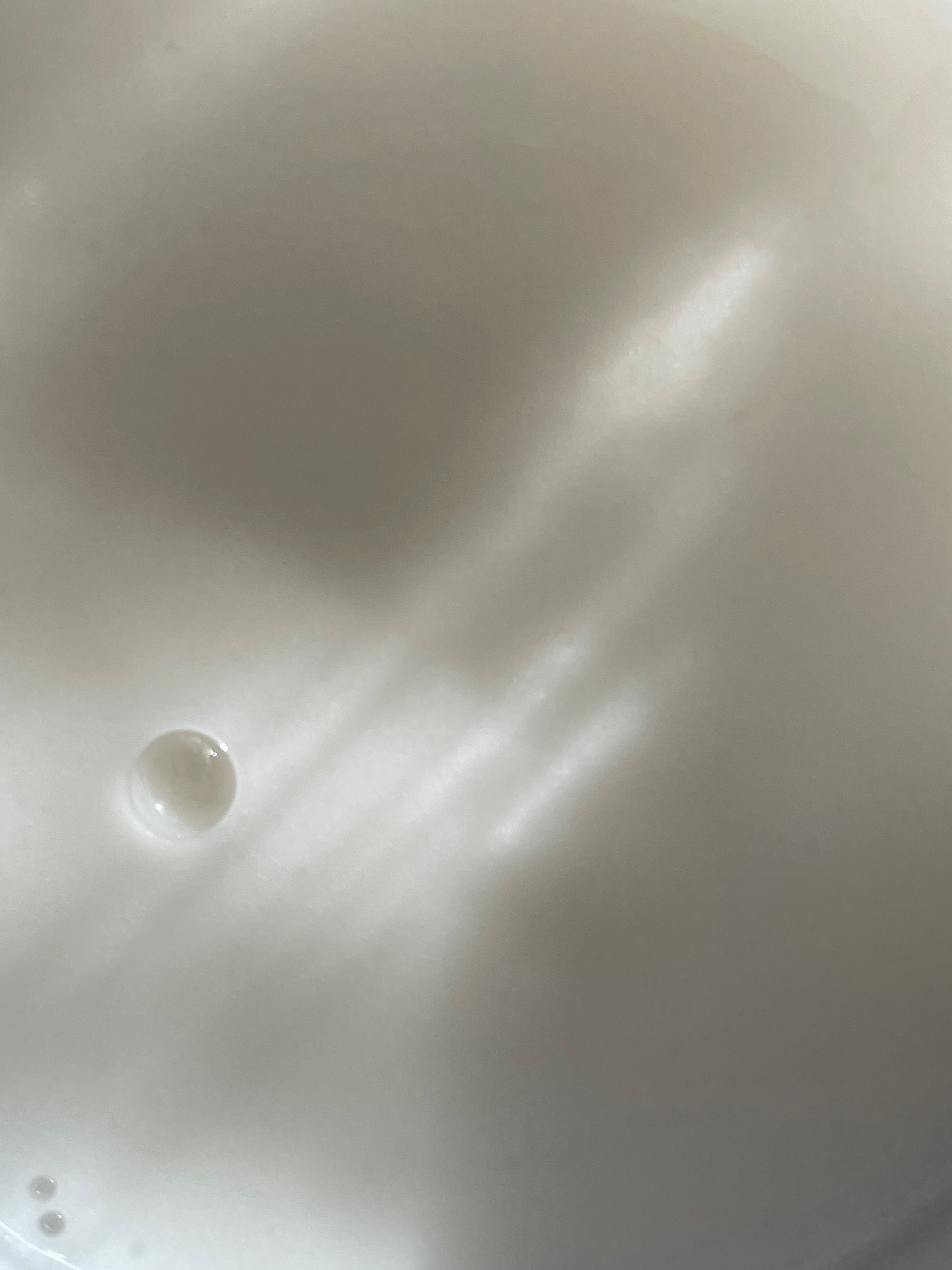 Milkē (Sunless Face + Body Cleanser)